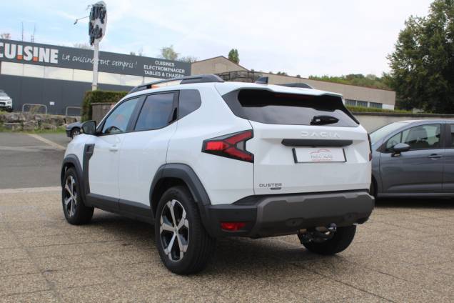 DACIA DUSTER JOURNEY 1.6i 140 CV HYRBID 140 CV BVA / ORIGINE FRANCE 7