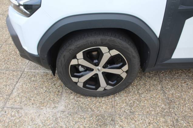 DACIA DUSTER JOURNEY 1.6i 140 CV HYRBID 140 CV BVA / ORIGINE FRANCE 9