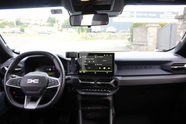 DACIA DUSTER JOURNEY 1.6i 140 CV HYRBID 140 CV BVA / ORIGINE FRANCE 13