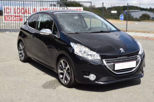 PEUGEOT 208 FÉLINE 1.6 120 CV / 1ère MAIN / 77500 KMS / TOIT PANORAMIQUE  2