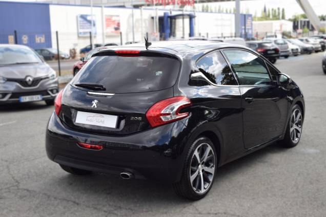PEUGEOT 208 FÉLINE 1.6 120 CV / 1ère MAIN / 77500 KMS / TOIT PANORAMIQUE  4