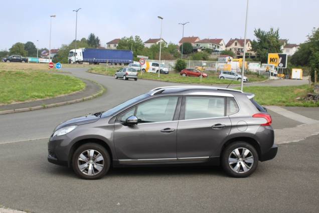 PEUGEOT 2008 ALLURE 1.6 BLUEHDI 120 CV BVM6 / ORIGINE FRANCE / 2IEME MAIN 4