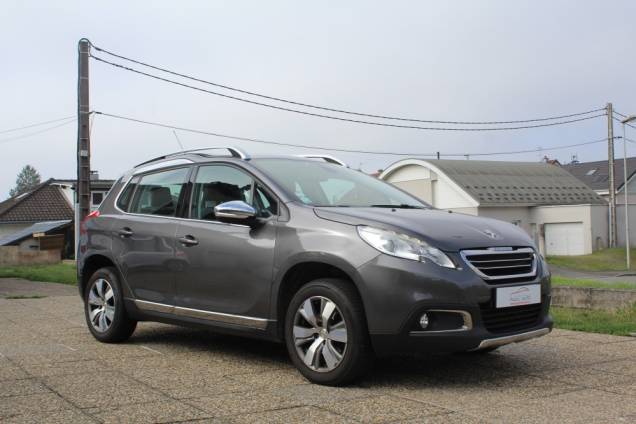 PEUGEOT 2008 ALLURE 1.6 BLUEHDI 120 CV BVM6 / ORIGINE FRANCE / 2IEME MAIN 3