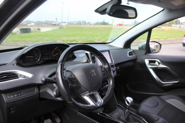 PEUGEOT 2008 ALLURE 1.6 BLUEHDI 120 CV BVM6 / ORIGINE FRANCE / 2IEME MAIN 8