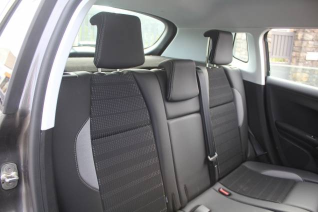 PEUGEOT 2008 ALLURE 1.6 BLUEHDI 120 CV BVM6 / ORIGINE FRANCE / 2IEME MAIN 13