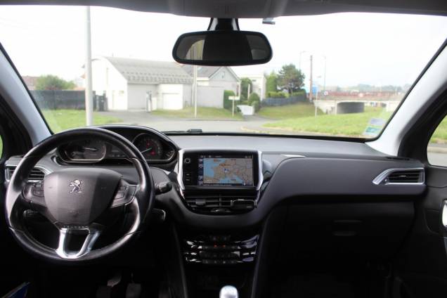 PEUGEOT 2008 ALLURE 1.6 BLUEHDI 120 CV BVM6 / ORIGINE FRANCE / 2IEME MAIN 9
