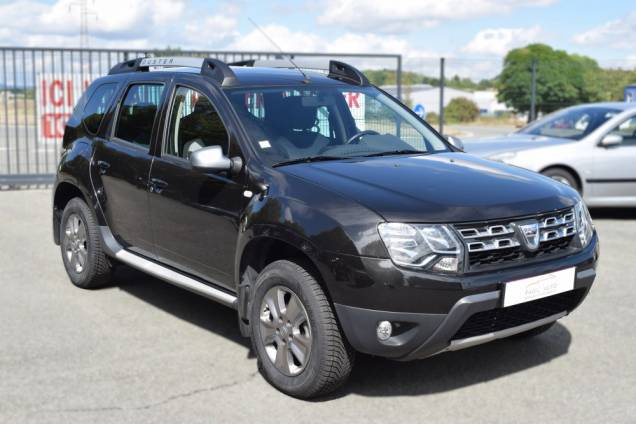 DACIA DUSTER PRESTIGE 4X4 1.5 DCI 110 CV / CROCHET D'ATTELAGE / 1ère MAIN / 45500 KMS 2 DACIA DUSTER PRESTIGE 4X4 1.5 DCI 110 CV / CROCHET D'ATTELAGE / 1ère MAIN / 45500 KMS 2
