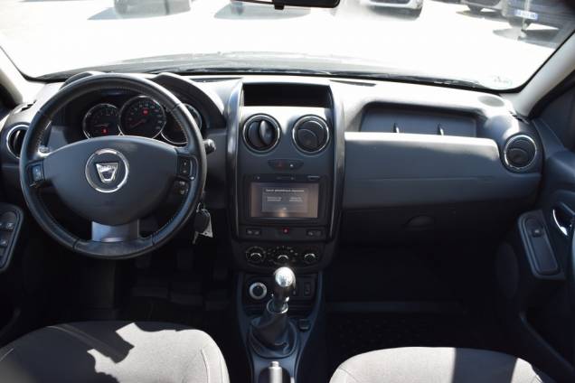 DACIA DUSTER PRESTIGE 4X4 1.5 DCI 110 CV / CROCHET D'ATTELAGE / 1ère MAIN / 45500 KMS 16 DACIA DUSTER PRESTIGE 4X4 1.5 DCI 110 CV / CROCHET D'ATTELAGE / 1ère MAIN / 45500 KMS 16
