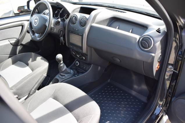 DACIA DUSTER PRESTIGE 4X4 1.5 DCI 110 CV / CROCHET D'ATTELAGE / 1ère MAIN / 45500 KMS 17 DACIA DUSTER PRESTIGE 4X4 1.5 DCI 110 CV / CROCHET D'ATTELAGE / 1ère MAIN / 45500 KMS 17