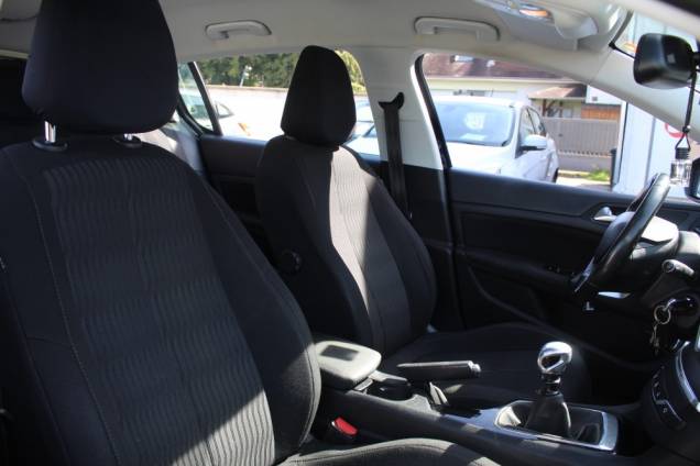 PEUGEOT 308 ACTIVE 1.6 E-HDI 115 CV BVM6 / ORIGINE FRANCE 10