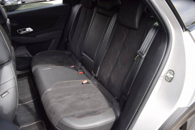 DS DS7 CROSSBACH PERFORMANCE LINE 1.5 130 CV / 23000 KMS 11