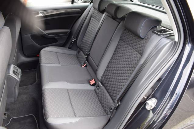VOLKSWAGEN GOLF VII CONFORTLINE 1.6 TDI 115 CV / ORIGINE FRANCE 11