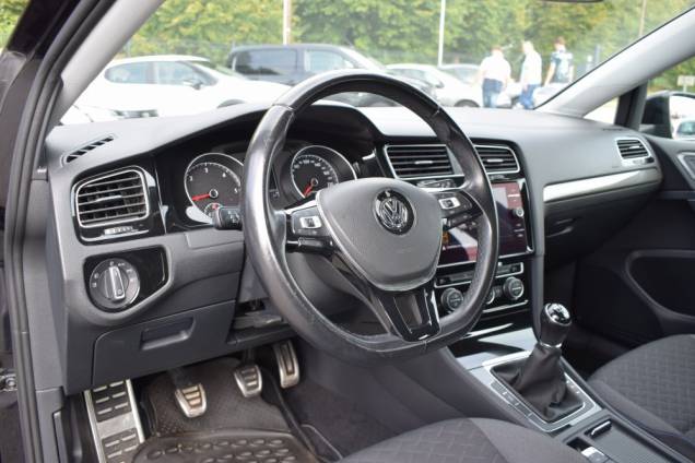 VOLKSWAGEN GOLF VII CONFORTLINE 1.6 TDI 115 CV / ORIGINE FRANCE 13