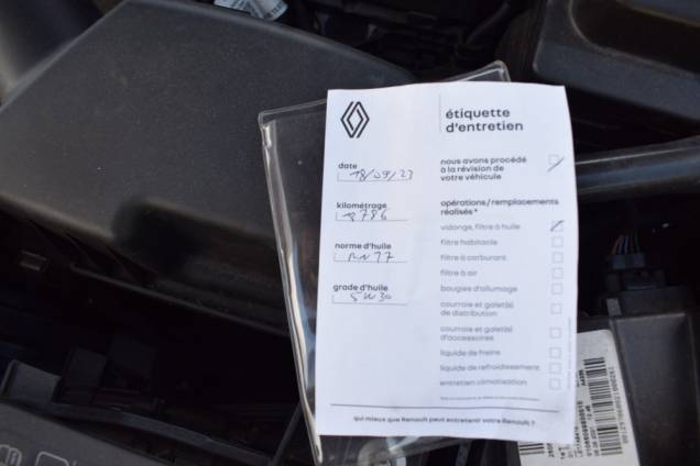 RENAULT CLIO V BUSINESS 90 CV / 27800 KMS / BVM 6 21