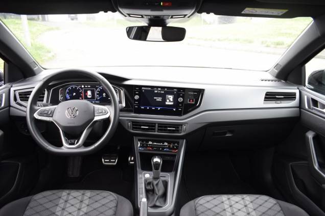 VOLKSWAGEN TAIGO RLINE 150 CV DSG 13