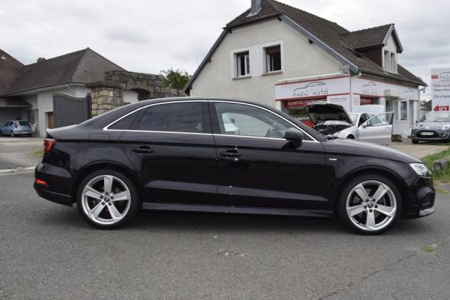AUDI A3 BERLINE SPORT LIMITED 35 TDI 150 CV STRONIC  3