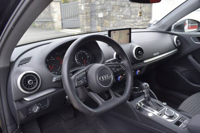 AUDI A3 BERLINE SPORT LIMITED 35 TDI 150 CV STRONIC  10