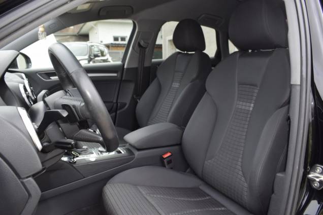 AUDI A3 BERLINE SPORT LIMITED 35 TDI 150 CV STRONIC  11