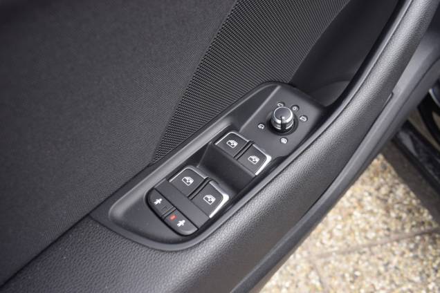AUDI A3 BERLINE SPORT LIMITED 35 TDI 150 CV STRONIC  12