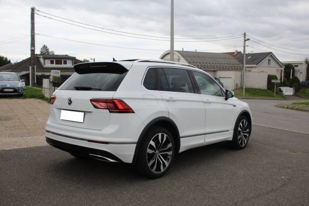 VOLKSWAGEN TIGUAN R-LINE 2.0 TDI 240 CV DSG 4MOTION / TOIT OUVRANT PANORAMIQUE 7