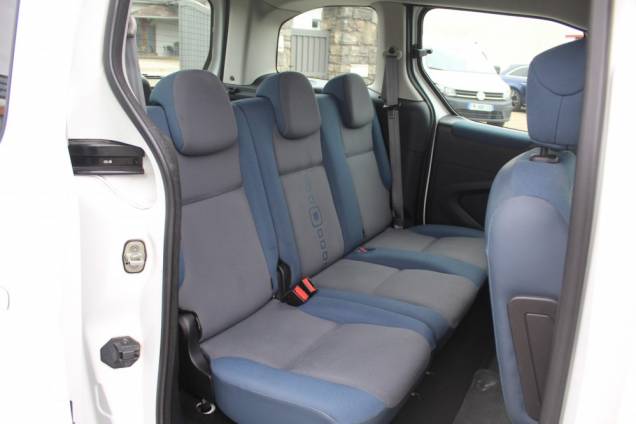 CITROEN BERLINGO 1.6 HDI 92 CV BVM5 / ATTACHE REMORQUE / CLIMATISATION 13