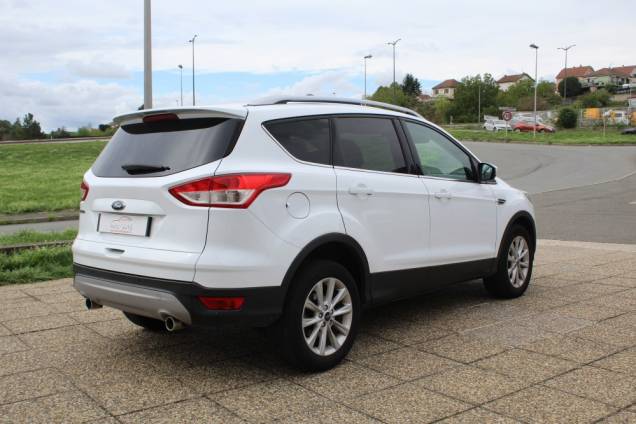 FORD KUGA TITANIUM 2.0 TDCI 150 CV 4X4 BVM6 / ORIGINE FRANCE 5