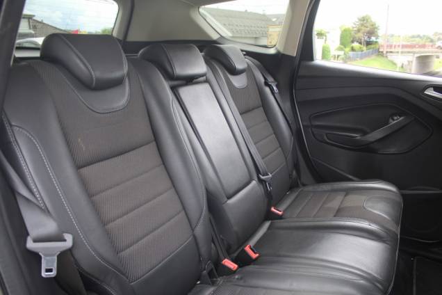FORD KUGA TITANIUM 2.0 TDCI 150 CV 4X4 BVM6 / ORIGINE FRANCE 14