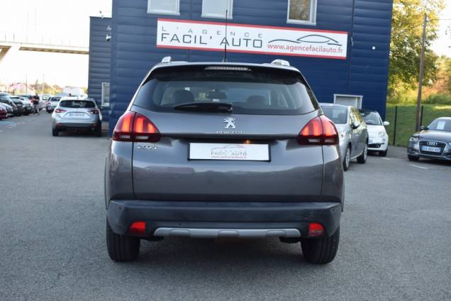 PEUGEOT 2008 ALLURE 100 CV BVM6 / SUIVI COMPLET EXCLUSIF PEUGEOT  6