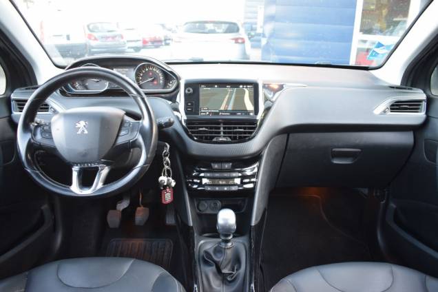 PEUGEOT 2008 ALLURE 100 CV BVM6 / SUIVI COMPLET EXCLUSIF PEUGEOT  12