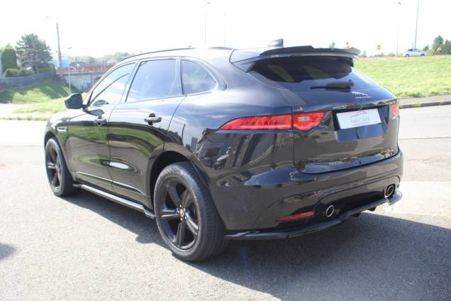 JAGUAR F-PACE S 3.0 V6 300 CV BVA 13