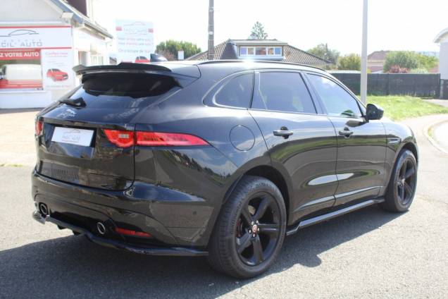 JAGUAR F-PACE S 3.0 V6 300 CV BVA 15