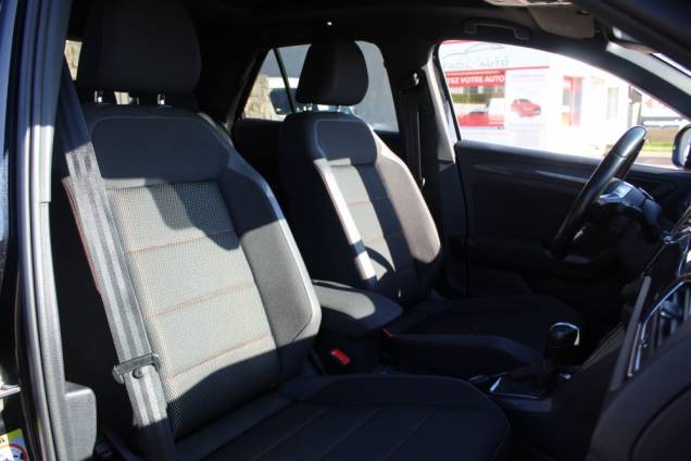 VOLKSWAGEN T-ROC TSI 190 CV DSG 4 MOTION 17