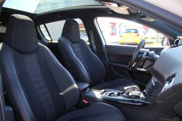 PEUGEOT 308 GTLINE HDI 130 CV BVA  14