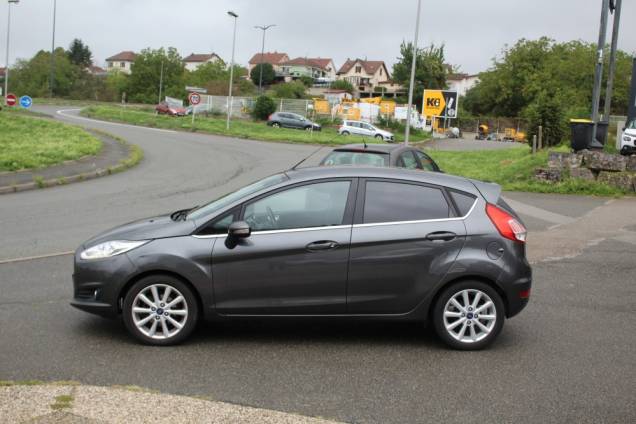 FORD FIESTA TITANIUM ECOBOOST 100 CV BVM5 / ORIGINE FRANCE 4