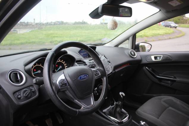 FORD FIESTA TITANIUM ECOBOOST 100 CV BVM5 / ORIGINE FRANCE 9