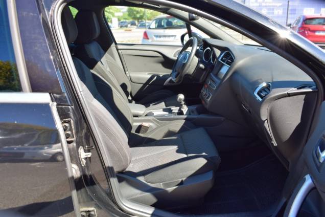 DS DS4 1.6 HDI 120 CV SO-CHIC / 5 PORTES 10