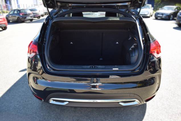 DS DS4 1.6 HDI 120 CV SO-CHIC / 5 PORTES 16