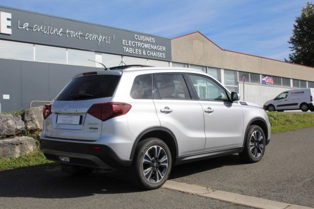SUZUKI VITARA STYLE PACK ALLGRIP 4X4 1.5i HYBRID 102 CV BVA / ATTACHE REMORQUE / TOIT OUVRANT PANORAMIQUE 6