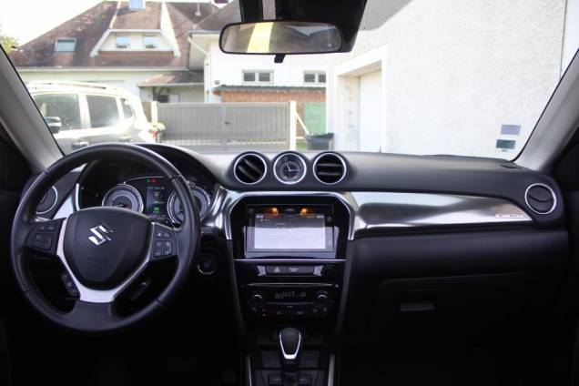 SUZUKI VITARA STYLE PACK ALLGRIP 4X4 1.5i HYBRID 102 CV BVA / ATTACHE REMORQUE / TOIT OUVRANT PANORAMIQUE 10