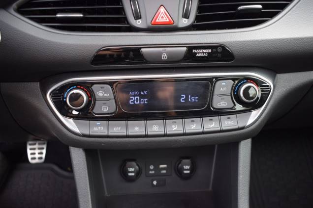 HYUNDAI I30 N PERFORMANCE 2.0  275 CV / 60028 KMS / TOIT OUVRANT PANORAMIQUE / SUIVI EXCLUSIF HYUNDAI 27