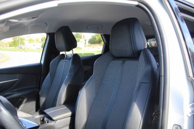 PEUGEOT 308 ALLURE PACK HYBRID 225 1.6 THP 180 CV EAT8 / 1ER MAIN / ORIGINE FRANCE 12 PEUGEOT 308 ALLURE PACK HYBRID 225 1.6 THP 180 CV EAT8 / 1ER MAIN / ORIGINE FRANCE 12