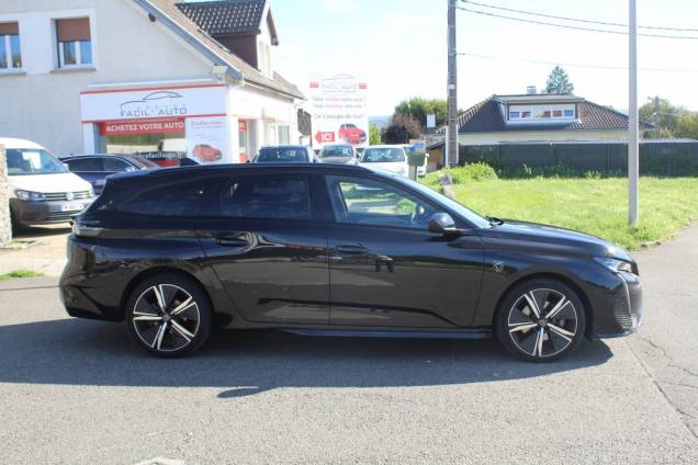PEUGEOT 308 SW GT HDI 130 CV EAT8  5