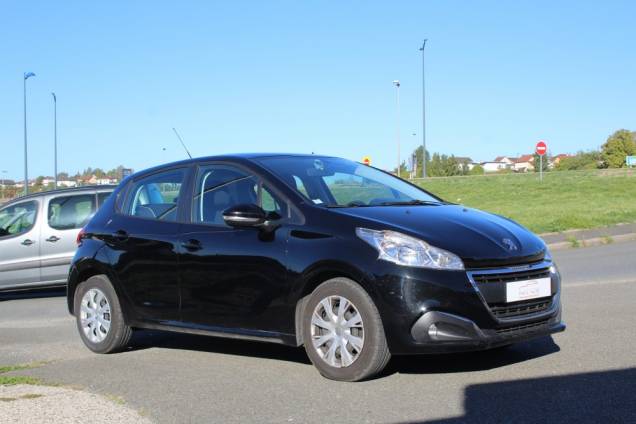 PEUGEOT 208 PREMIUM PACK 1.6 BLUEHDI 75 CV BVM5 / ORIGINE FRANCE 3