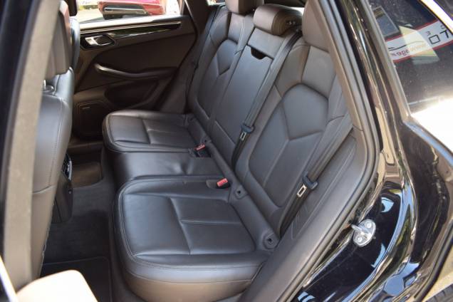 PORSCHE MACAN S 3.0 TDI V6 258 CV PDK 7 / 4X4 / TOIT OUVRANT PANORAMIQUE / BOSE SYSTEM 17