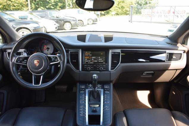 PORSCHE MACAN S 3.0 TDI V6 258 CV PDK 7 / 4X4 / TOIT OUVRANT PANORAMIQUE / BOSE SYSTEM 19