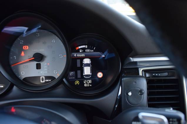 PORSCHE MACAN S 3.0 TDI V6 258 CV PDK 7 / 4X4 / TOIT OUVRANT PANORAMIQUE / BOSE SYSTEM 22