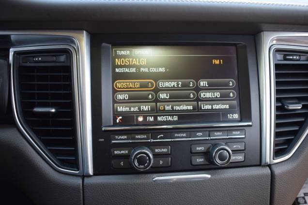 PORSCHE MACAN S 3.0 TDI V6 258 CV PDK 7 / 4X4 / TOIT OUVRANT PANORAMIQUE / BOSE SYSTEM 26