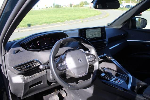 PEUGEOT 5008 ALLURE PACK HDI 130 CV EAT8 10 PEUGEOT 5008 ALLURE PACK HDI 130 CV EAT8 10