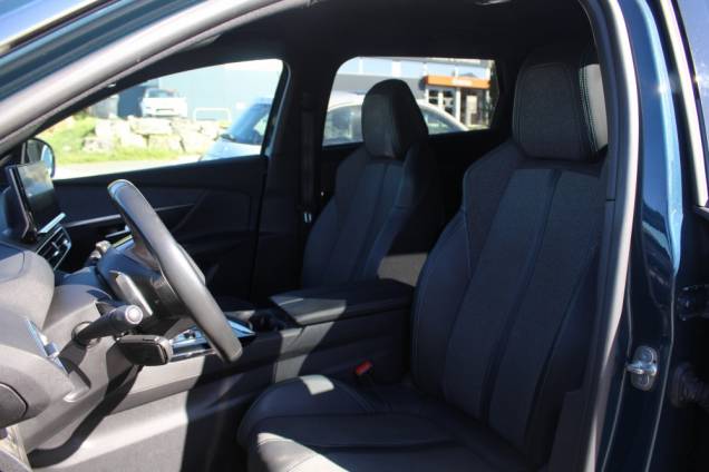PEUGEOT 5008 ALLURE PACK HDI 130 CV EAT8 11 PEUGEOT 5008 ALLURE PACK HDI 130 CV EAT8 11