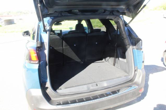 PEUGEOT 5008 ALLURE PACK HDI 130 CV EAT8 15 PEUGEOT 5008 ALLURE PACK HDI 130 CV EAT8 15